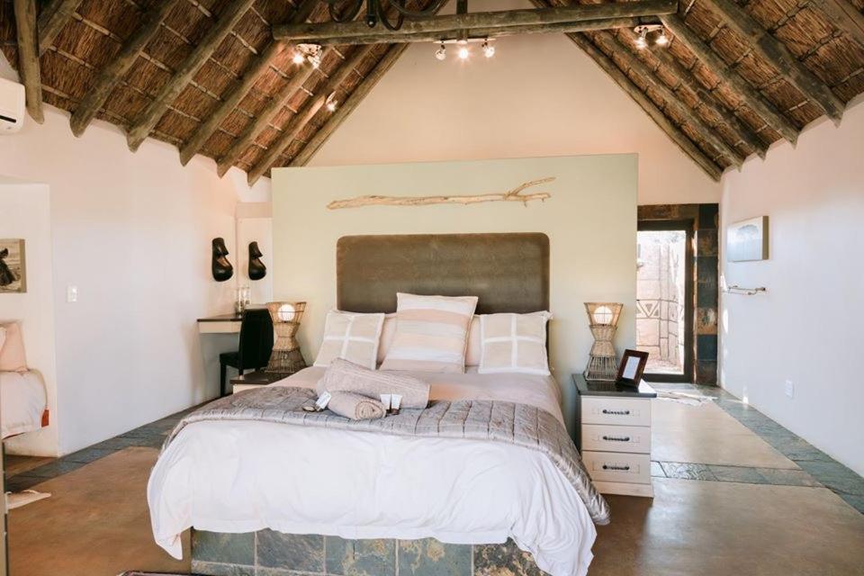 Tshukudiba Game Lodge Tom Burke Exteriör bild